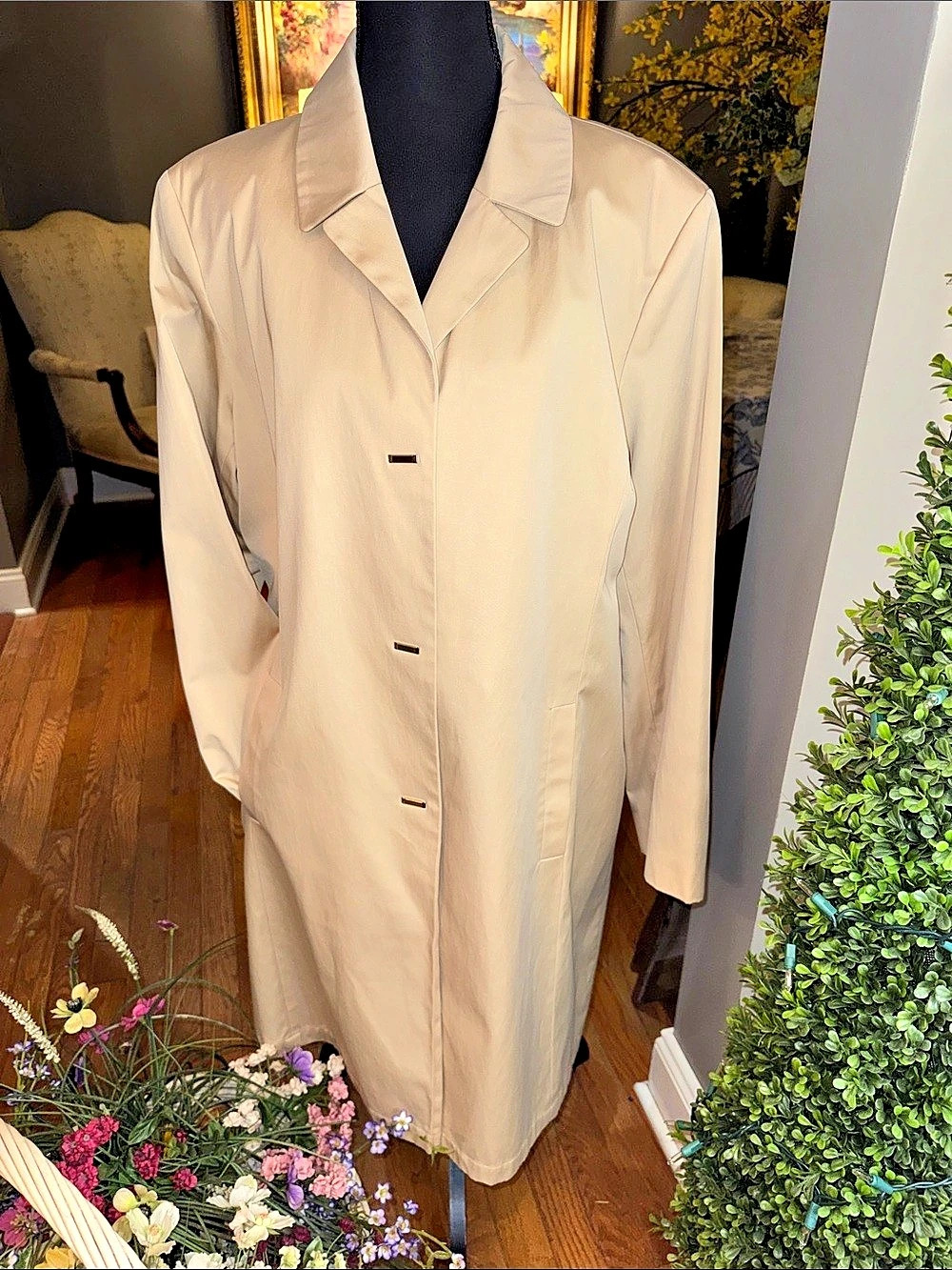 Gallery Women's Trench Coat Cream Size XL Like New